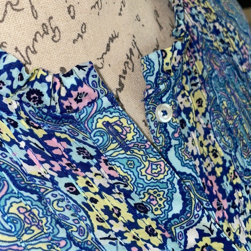 Talbots Pastel Gardens Floral Popover Blouse - Picture 5 of 10